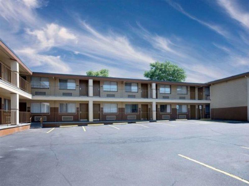 Days Inn สโปแคน ภายนอก รูปภาพ