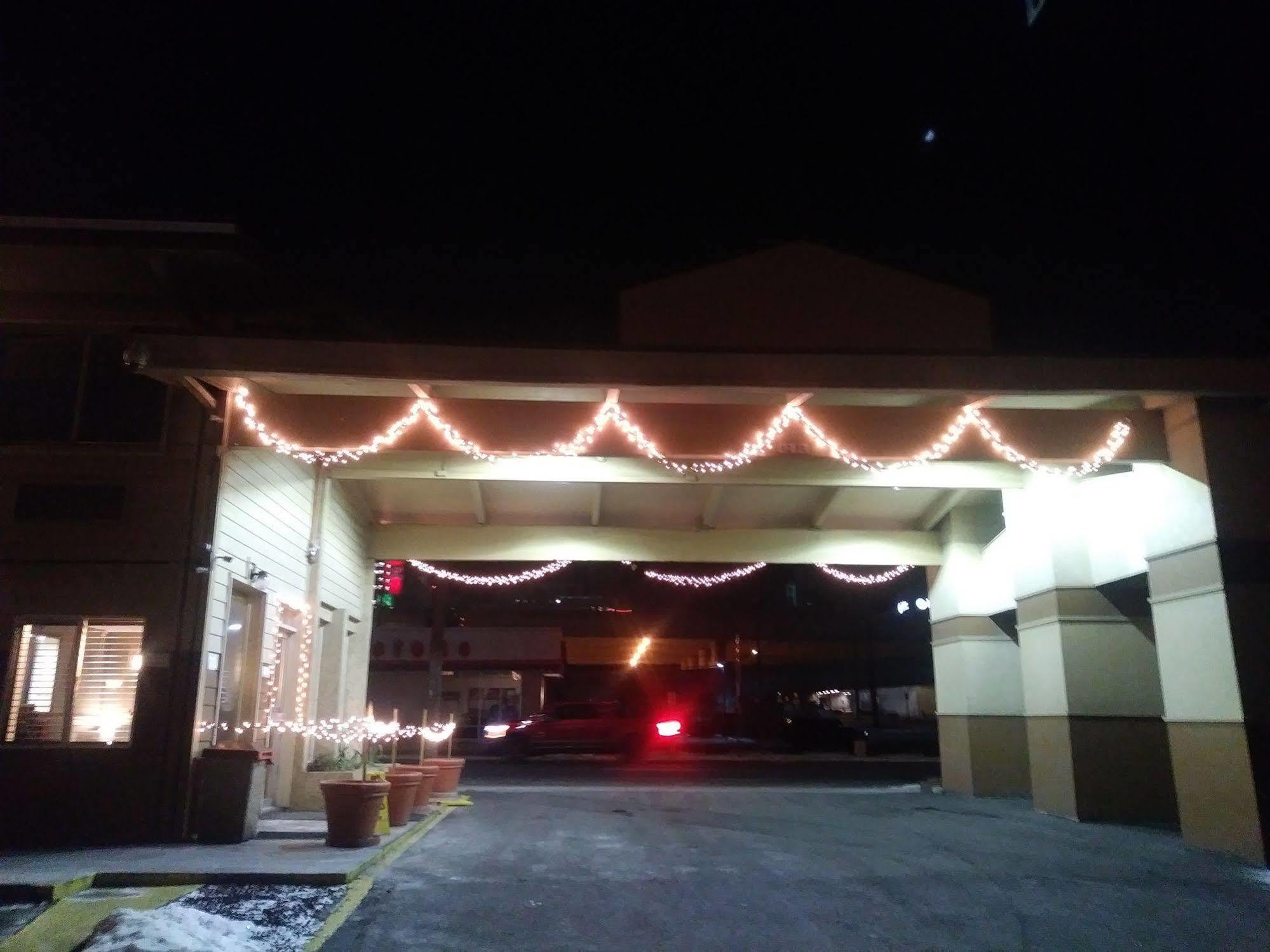 Days Inn สโปแคน ภายนอก รูปภาพ