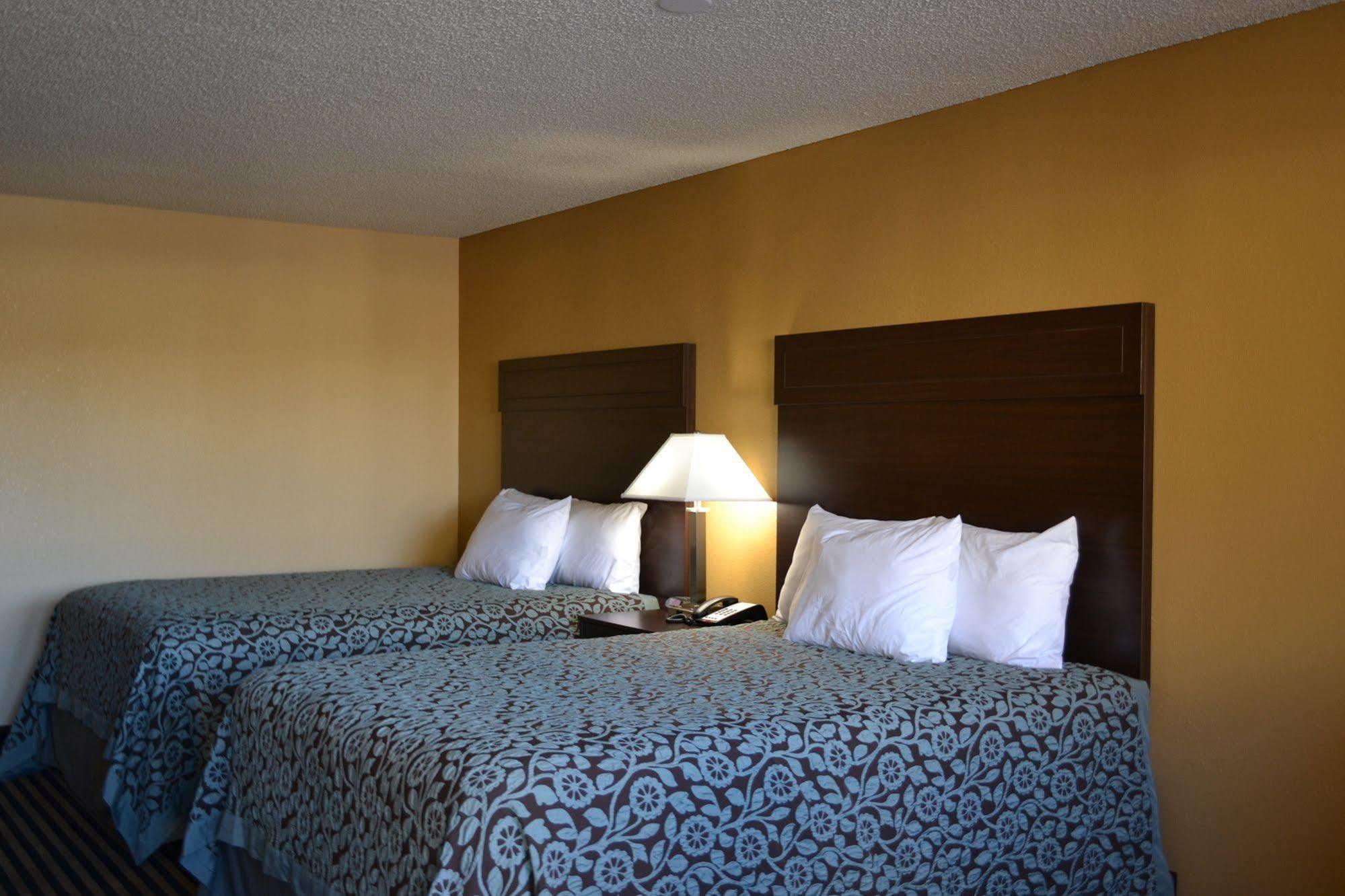 Days Inn สโปแคน ภายนอก รูปภาพ