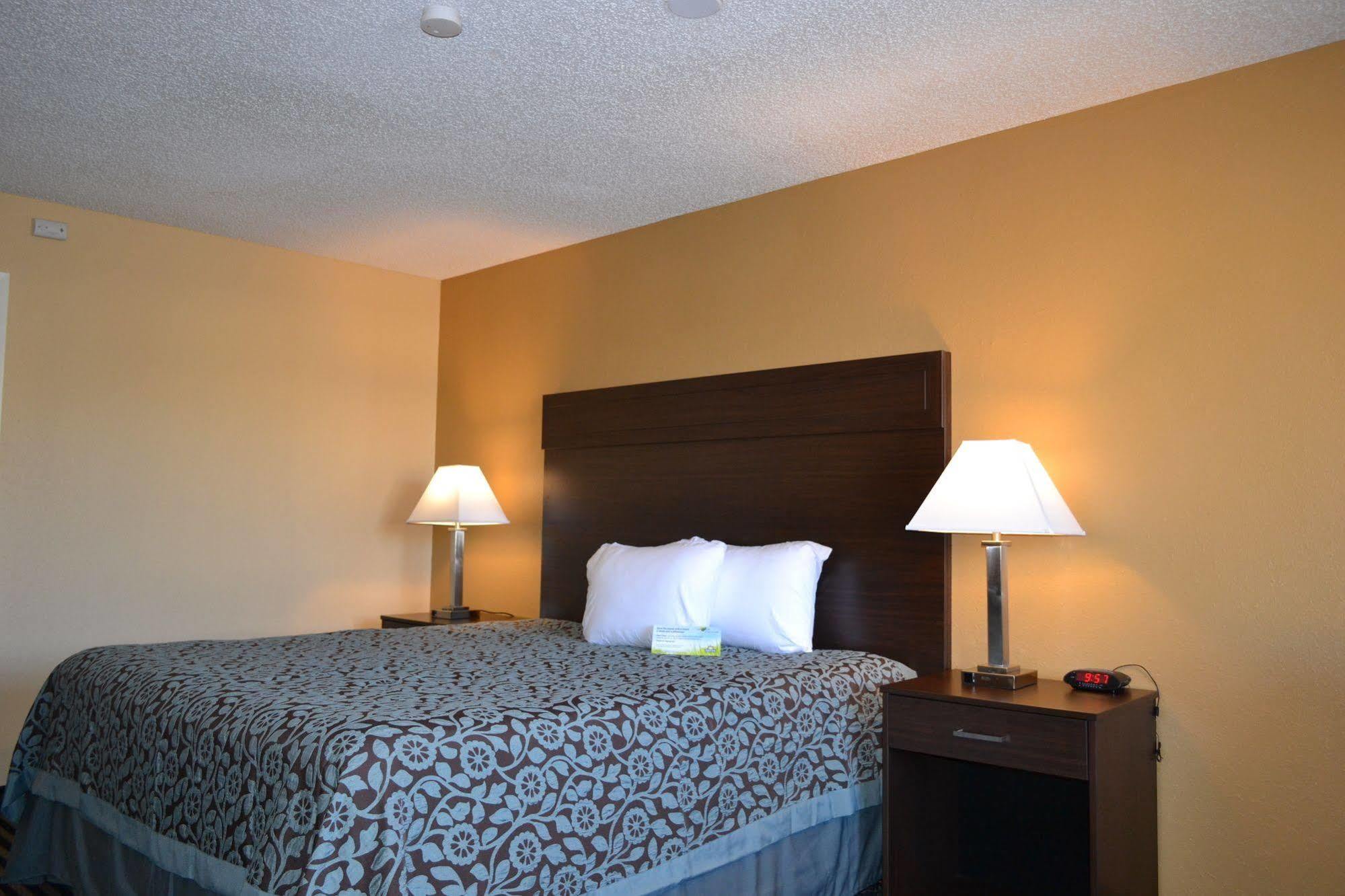 Days Inn สโปแคน ภายนอก รูปภาพ